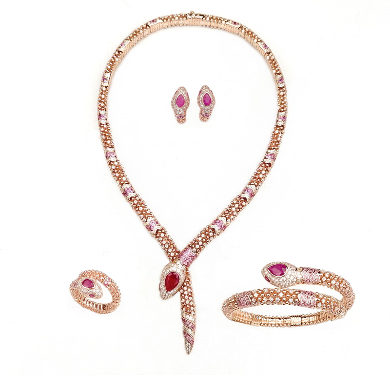 Kolekcja Projektantów Naszyjni – Vintage Collectible Jewelry recenzja i cena