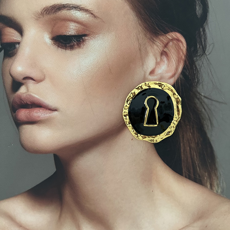 Przesadzone Czarne Emaliowane  – Vintage Collectible Jewelry recenzja i cena